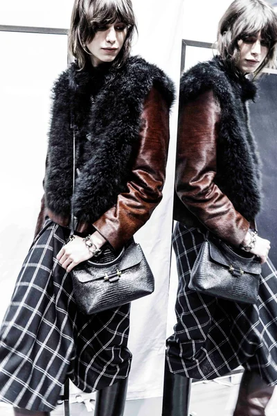 Look 2